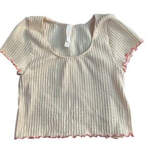 Colsie creamy peach  scoop neck puff sleeve crop top (M)